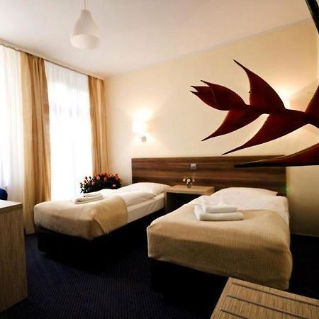 Adria Bed and Breakfast Myślibórz Exteriör bild
