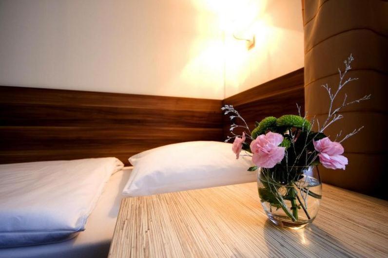 Adria Bed and Breakfast Myślibórz Exteriör bild